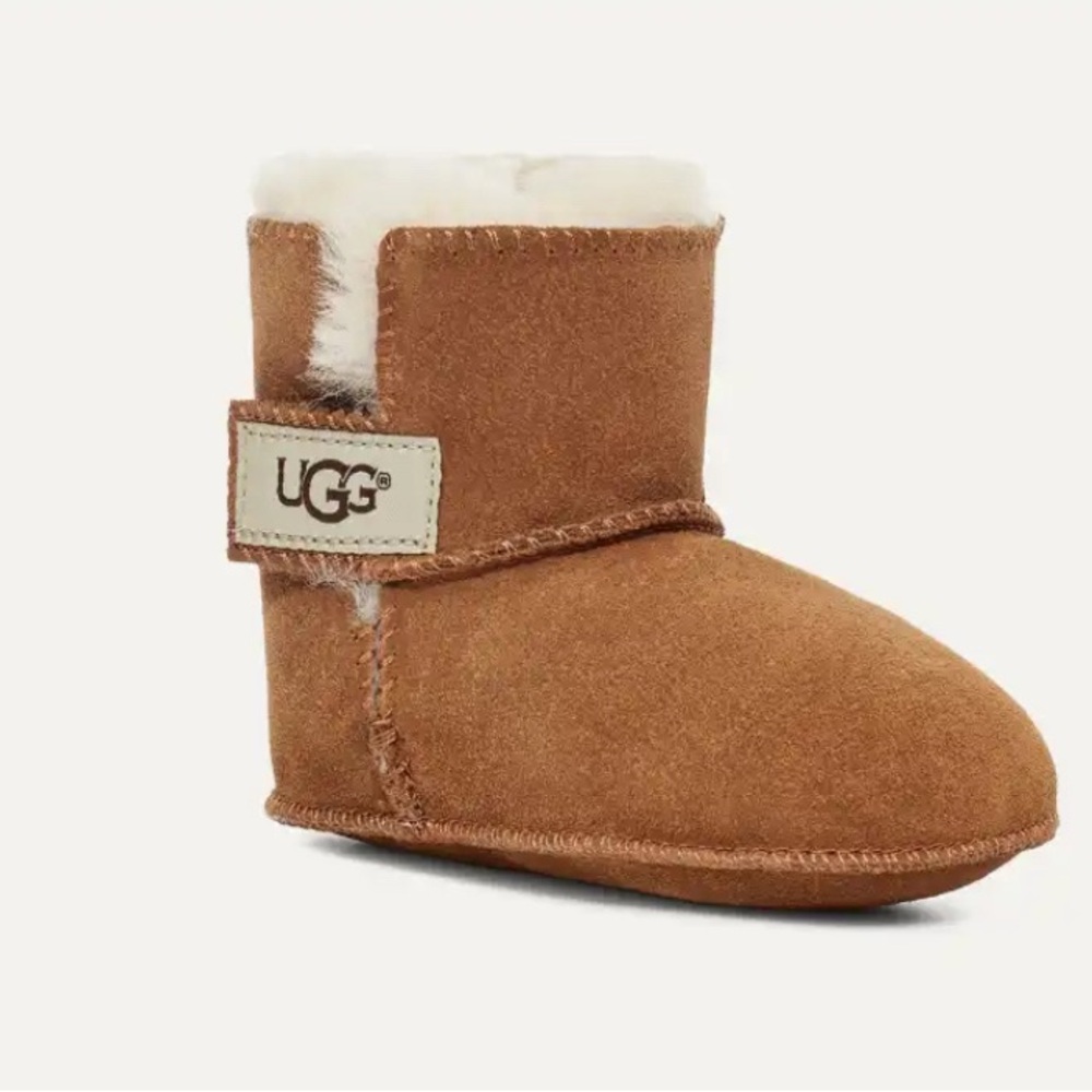 SOLD OUT - PRISTINE UGG ERIN XS BOOTIE IN CLASSIC CHESTNUT